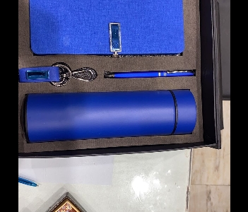 Giftsmandi - corporate gifts