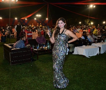 Anchor Shilpa Vats 