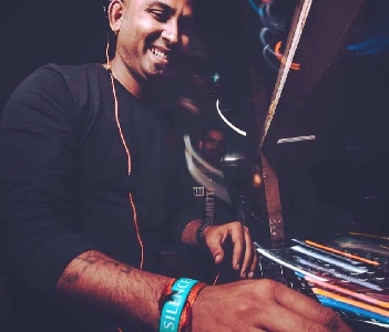DJ  Sanju Choudhary