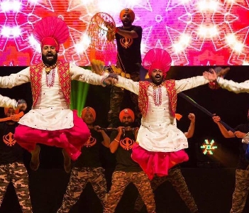 Surtaal Entertainers