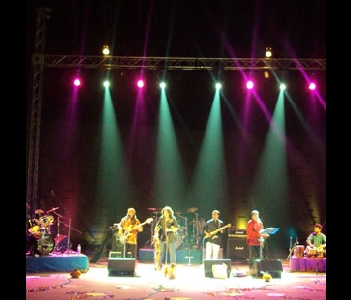Delhis Accordionist Kunalji